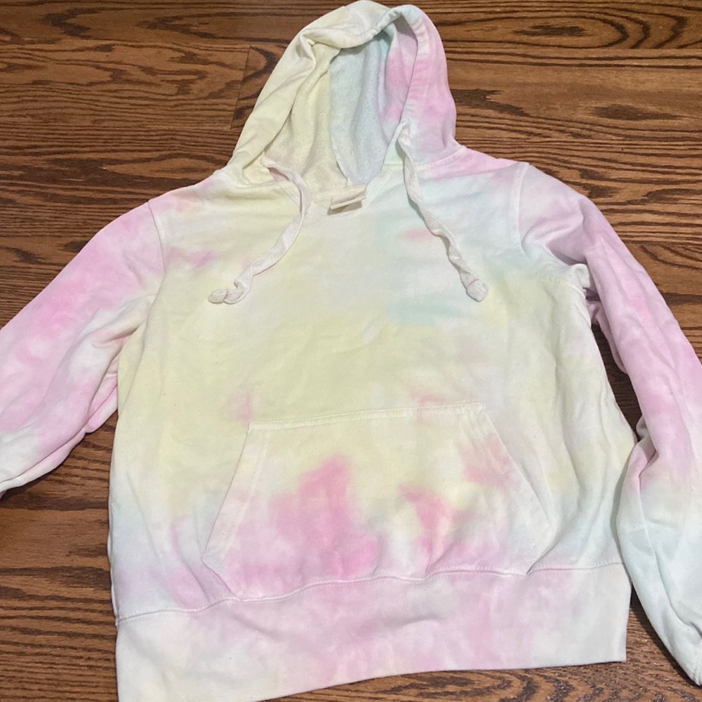 tie dye hoodie